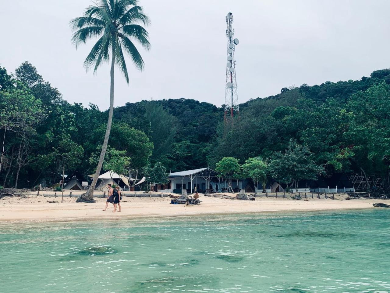 Juita Glamping Perhentian Island Hotell Kampung Kuala Besut Exteriör bild