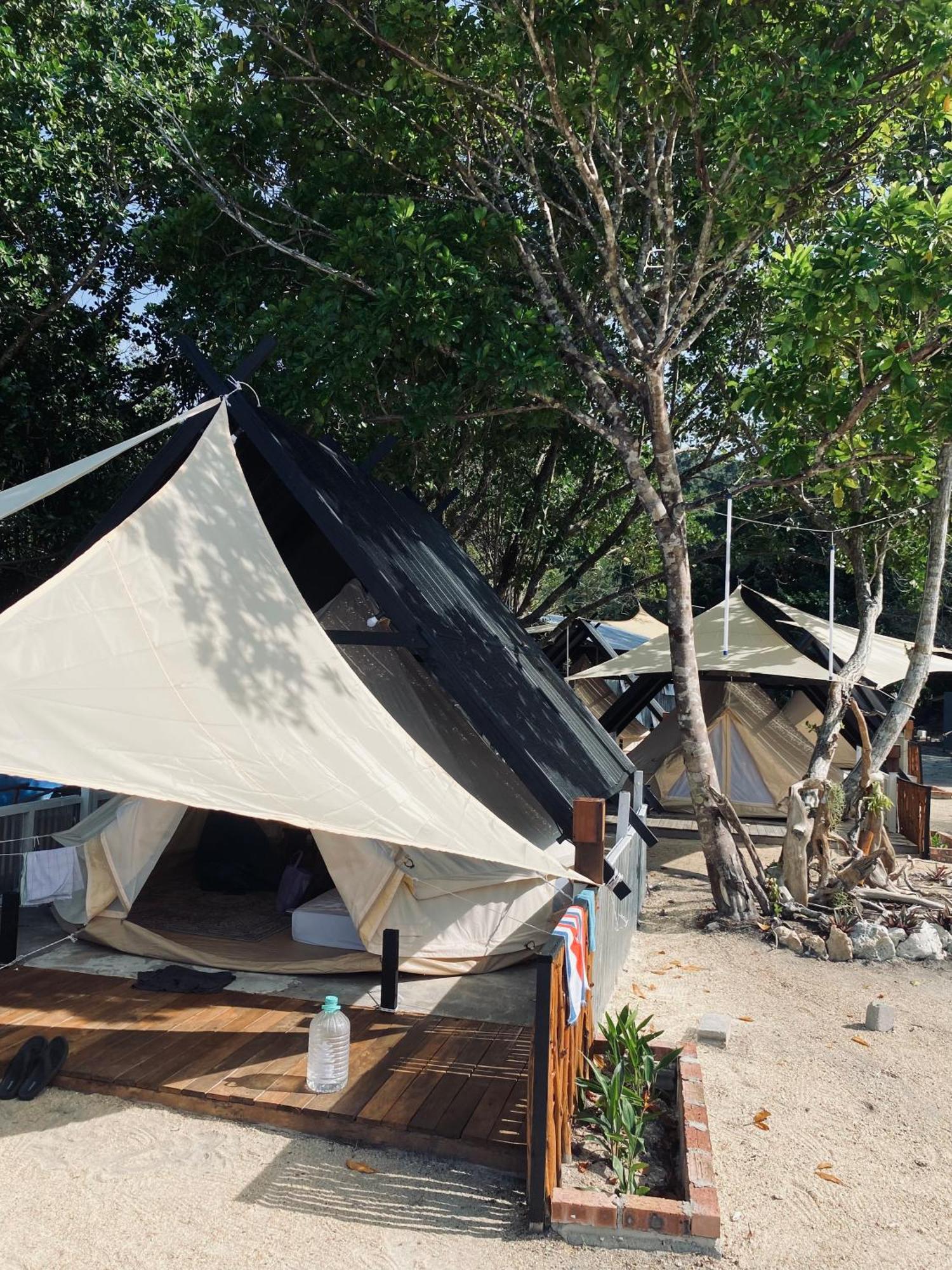 Juita Glamping Perhentian Island Hotell Kampung Kuala Besut Exteriör bild